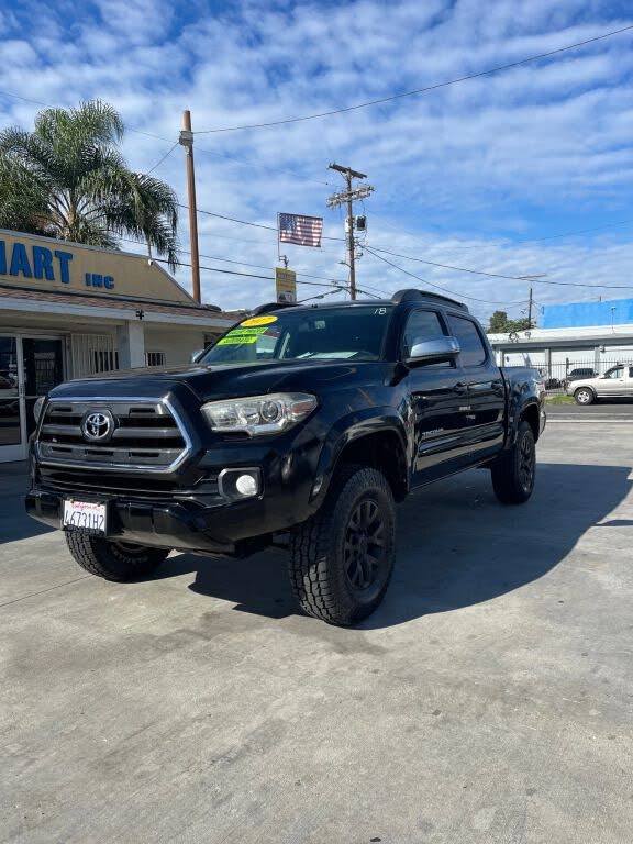 2017 Toyota Tacoma SR5 V6 Double Cab 4WD