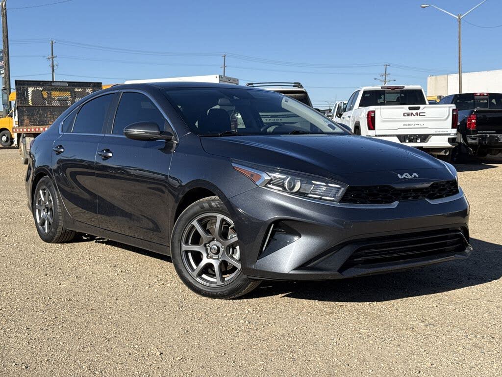 2022 Kia Forte EX FWD