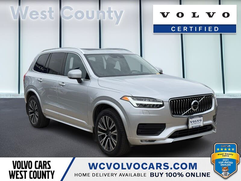 2022 Volvo XC90 T6 Momentum 7-Passenger AWD