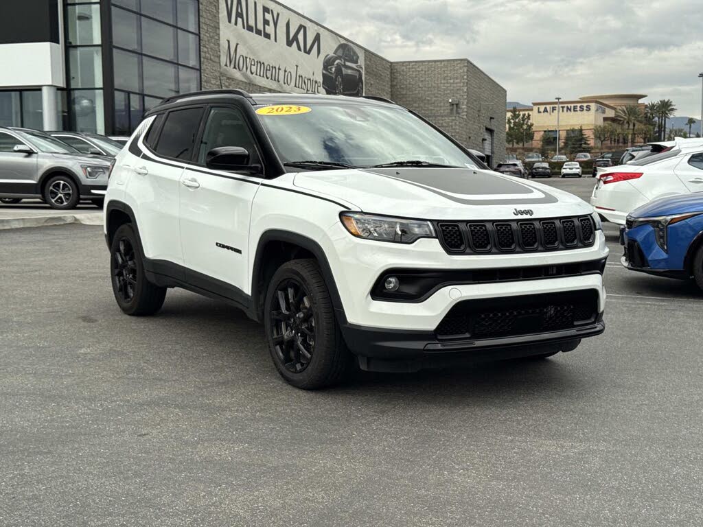 2023 Jeep Compass Altitude 4WD