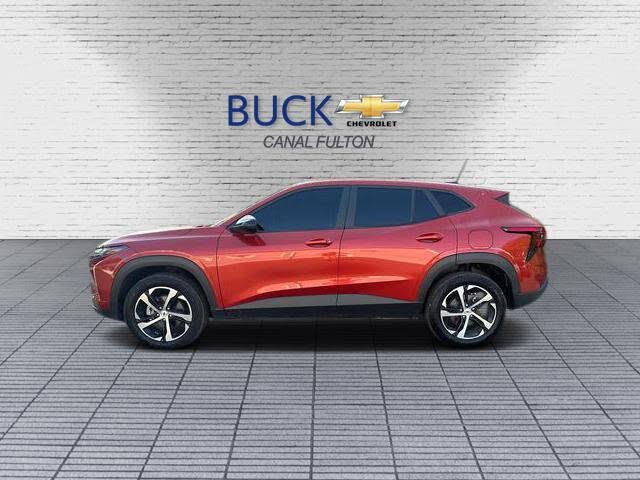 2024 Chevrolet Trax RS with 1RS FWD