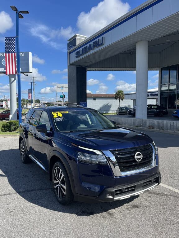 2024 Nissan Pathfinder Platinum FWD