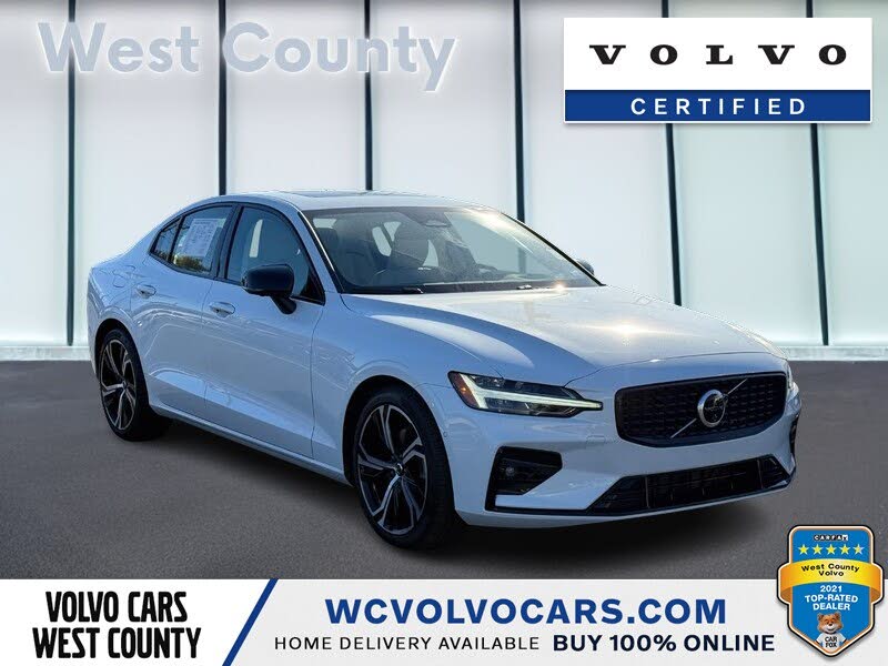 2024 Volvo S60 B5 Plus Dark Theme FWD