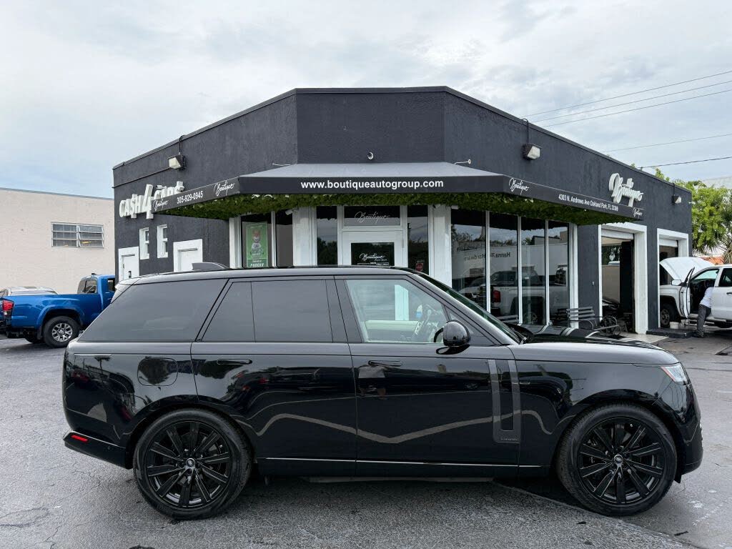 2025 Land Rover Range Rover P550e Autobiography AWD