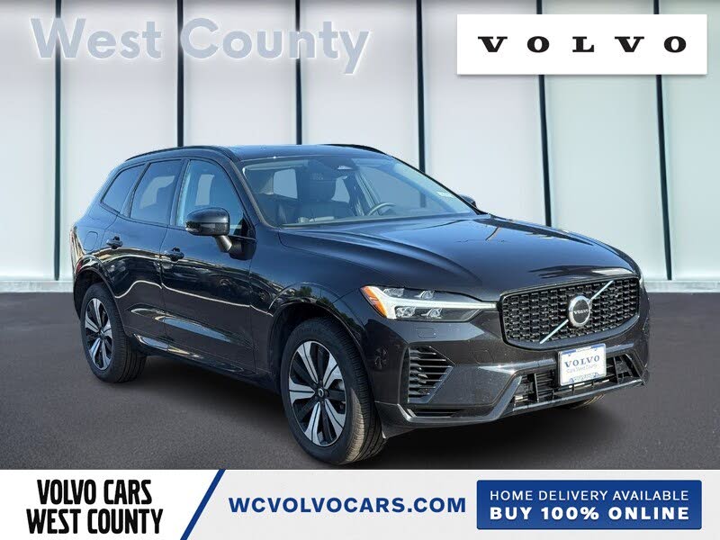2025 Volvo XC60 Recharge T8 Core Dark Theme eAWD