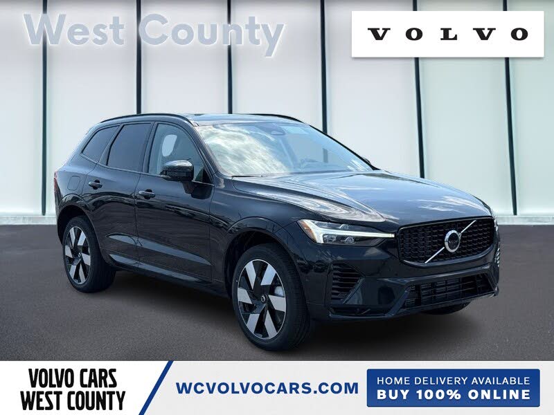 2025 Volvo XC60 Recharge T8 Plus Dark Theme eAWD