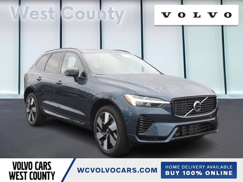 2025 Volvo XC60 Recharge T8 Plus Dark Theme eAWD