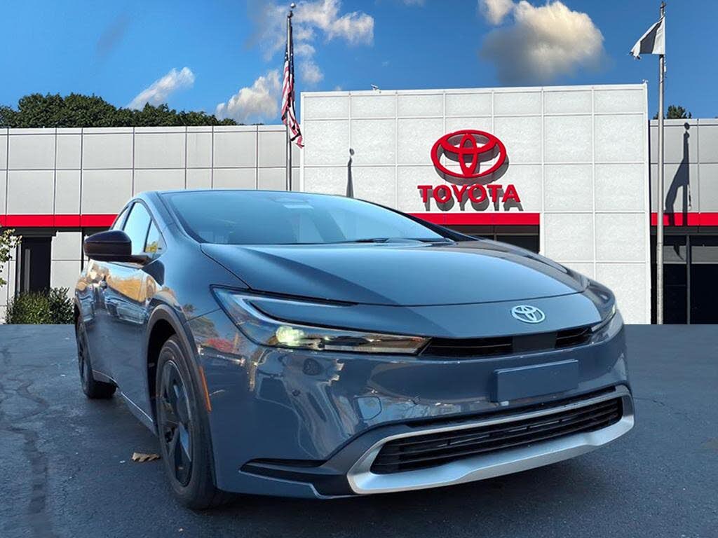 2026 Toyota Prius Plug-In Hybrid SE FWD