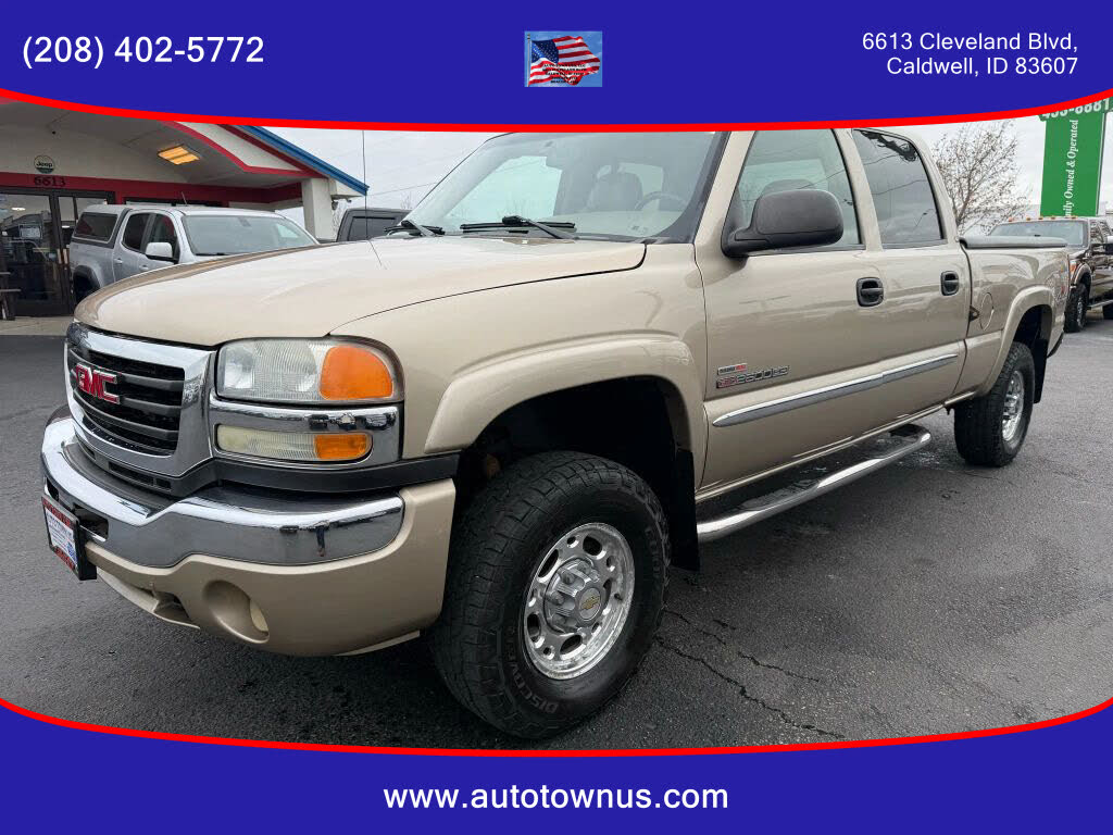 2005 GMC Sierra 2500HD 4 Dr SLT 4WD Crew Cab SB HD
