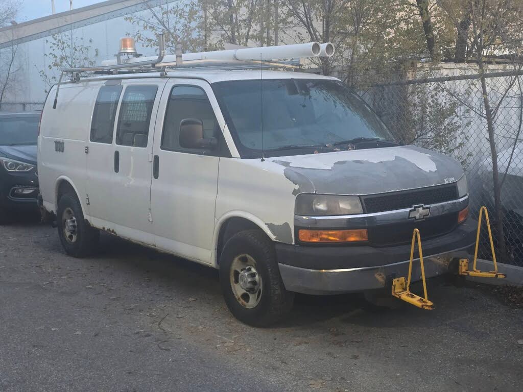 2009 Chevrolet Express Cargo 3500 RWD