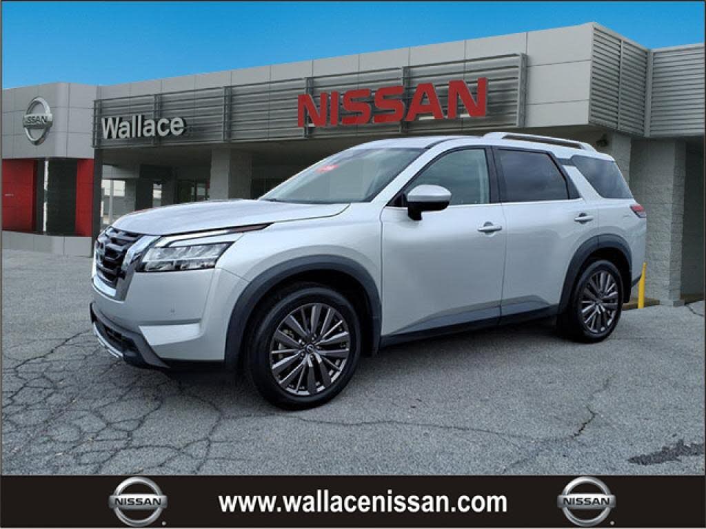 2023 Nissan Pathfinder SL 4WD