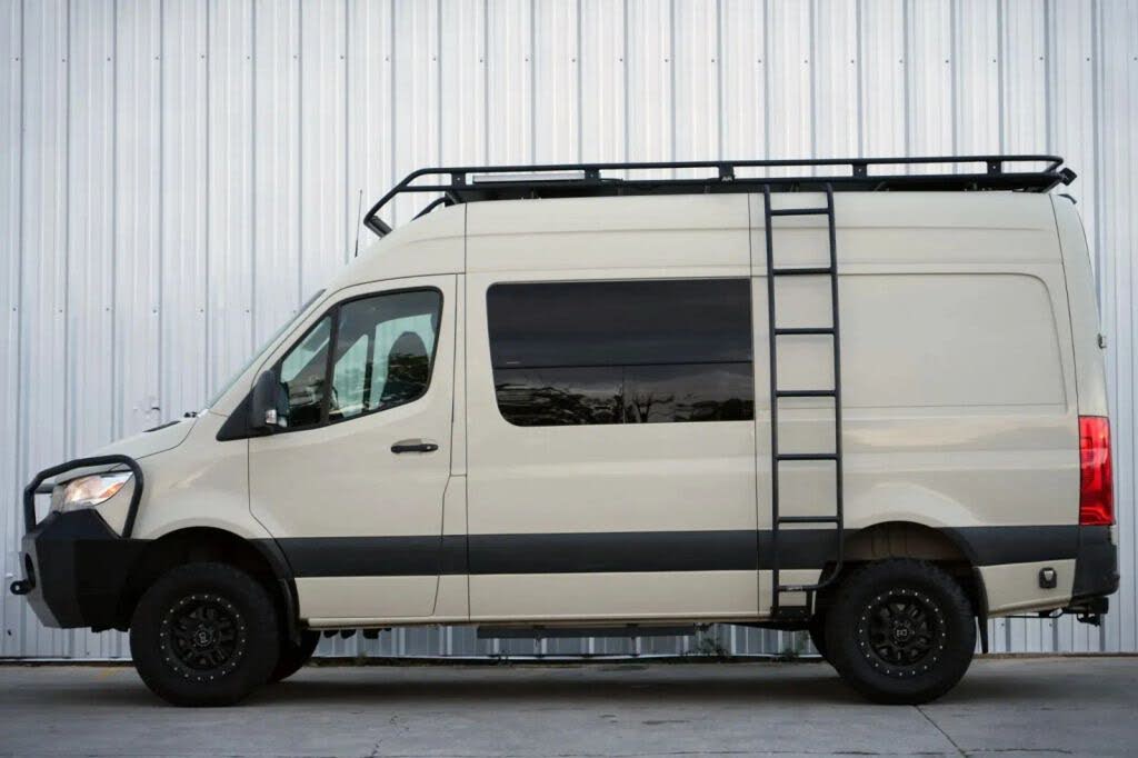 2019 Mercedes-Benz Sprinter 2500 144 V6 Standard Roof Cargo Van 4WD