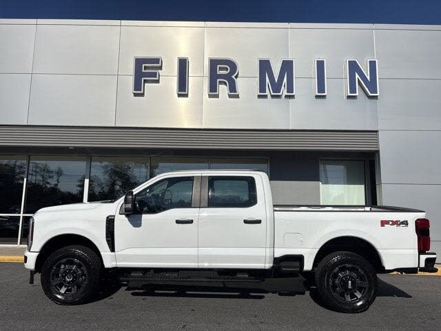 2024 Ford F-350 Super Duty XL Crew Cab 4WD