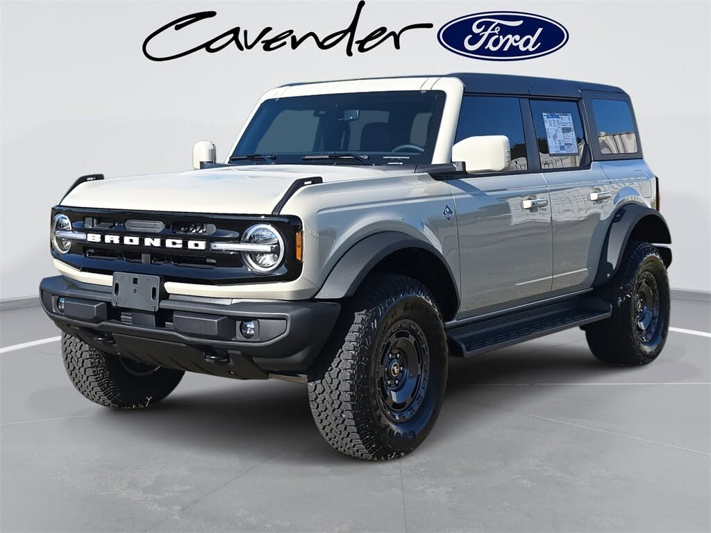 2025 Ford Bronco Outer Banks 4-Door 4WD