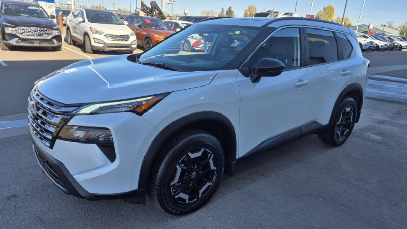 2025 Nissan Rogue Midnight Edition AWD