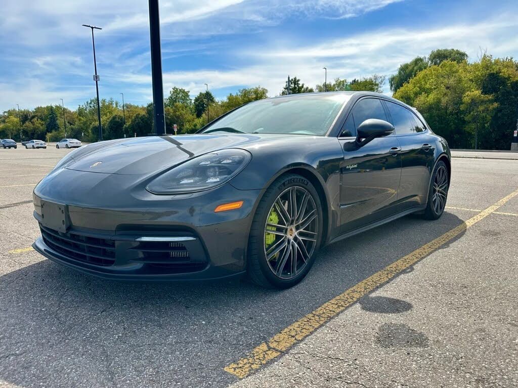2018 Porsche Panamera 4 Sport Turismo AWD