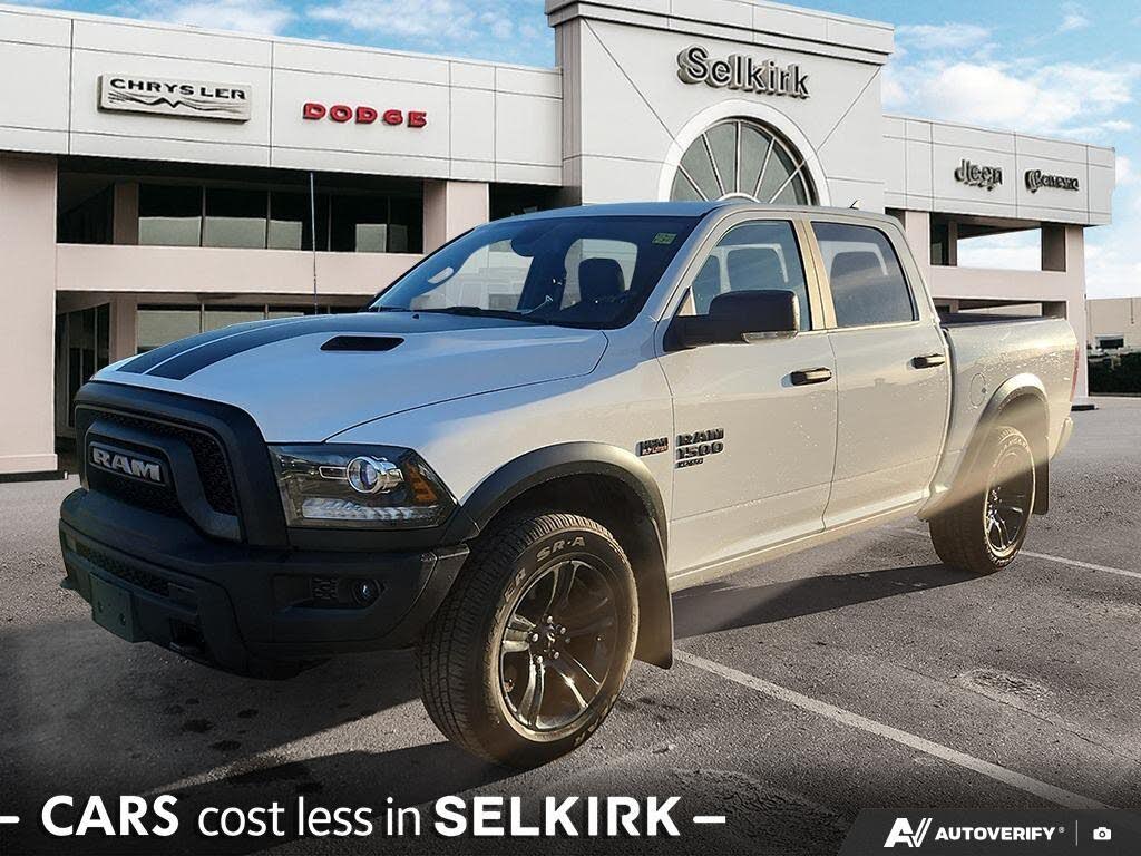 RAM 1500 Classic Warlock Crew Cab 4WD 2024