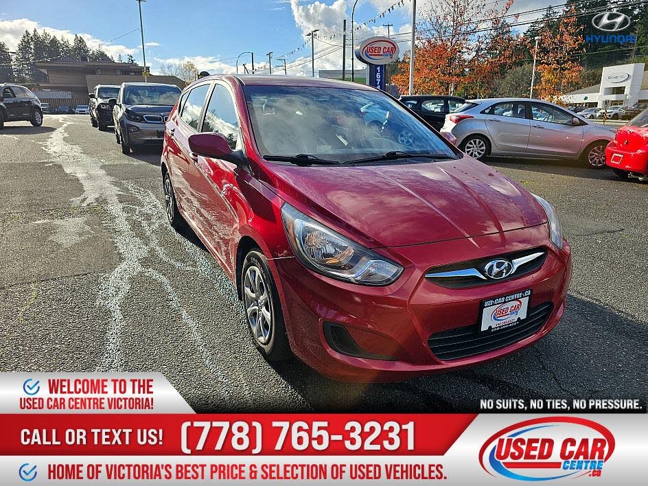 2013 Hyundai Accent GS 4-Door Hatchback FWD