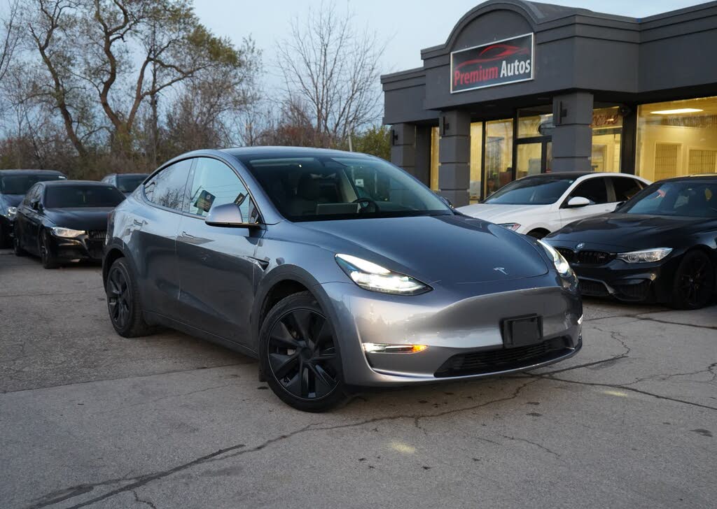 Tesla Model Y Long Range AWD 2025