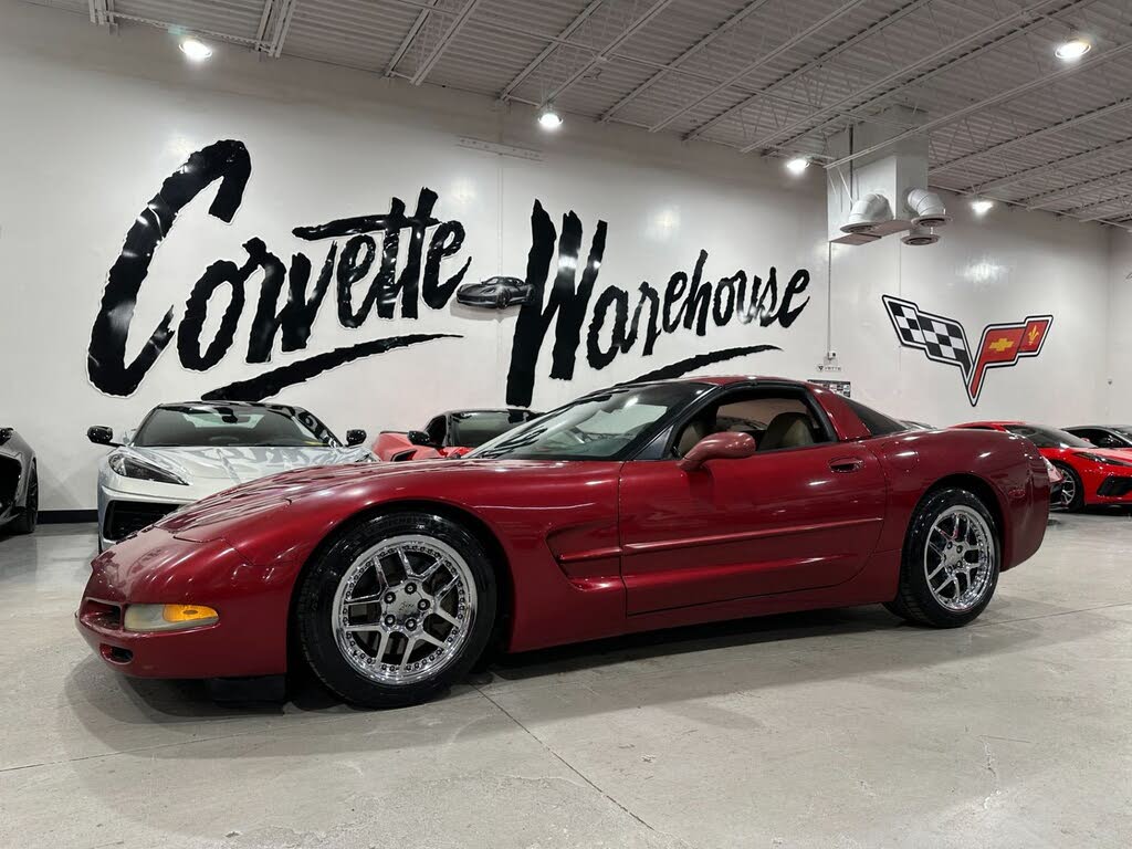 2004 Chevrolet Corvette Coupe RWD