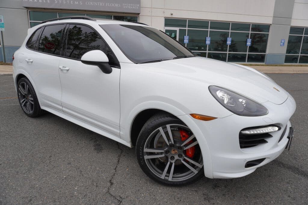 2013 Porsche Cayenne GTS AWD