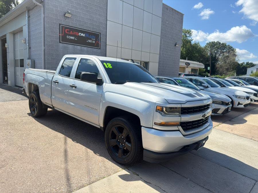 2018 Chevrolet Silverado 1500 Custom Double Cab 4WD