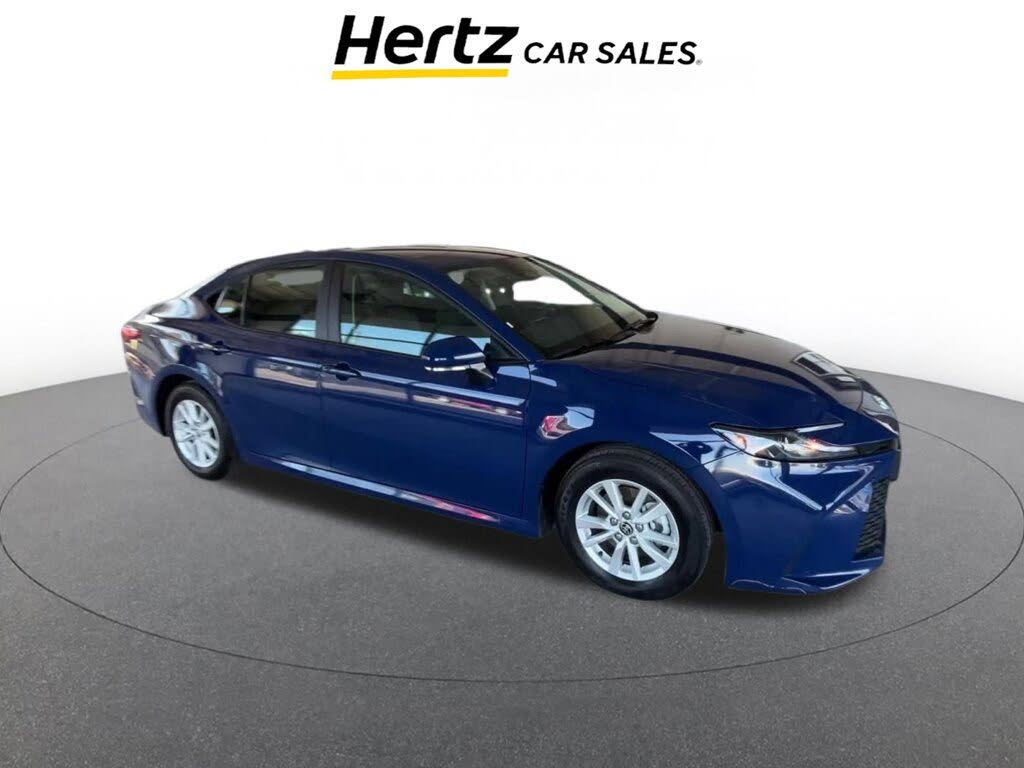 2025 Toyota Camry LE FWD