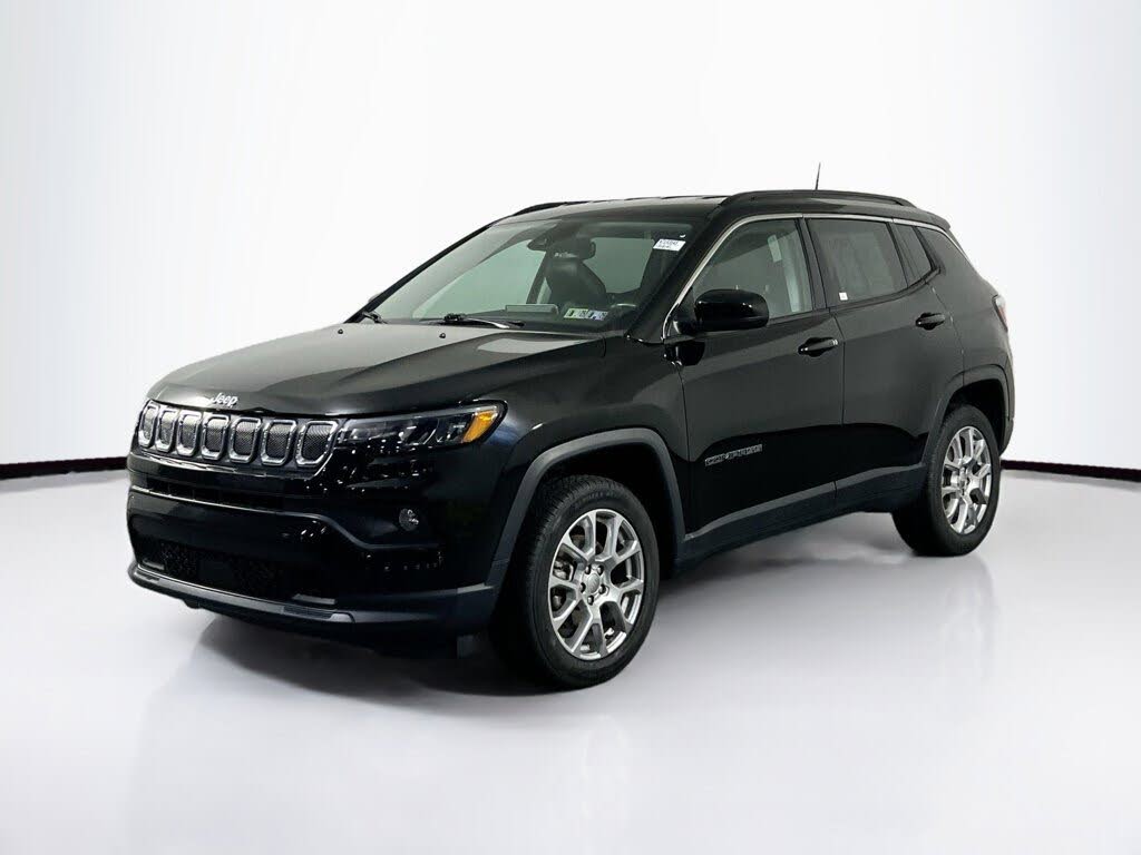 2022 Jeep Compass Latitude Lux 4WD