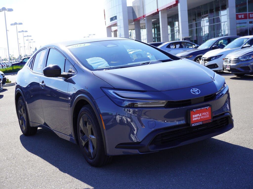 2024 Toyota Prius LE FWD