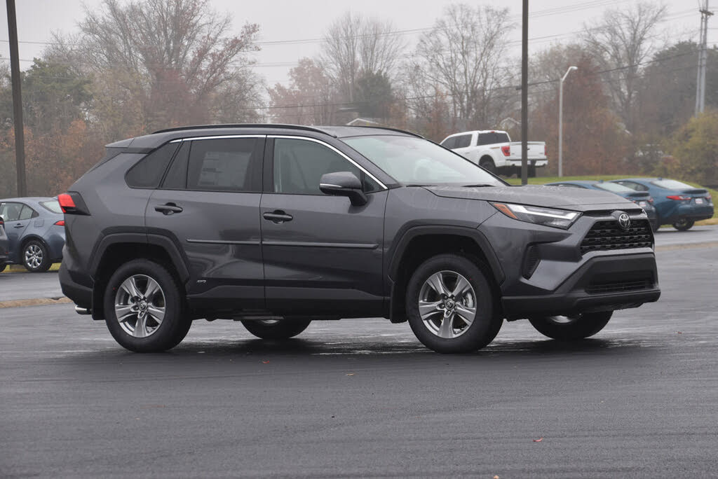 2025 Toyota RAV4 Hybrid XLE AWD