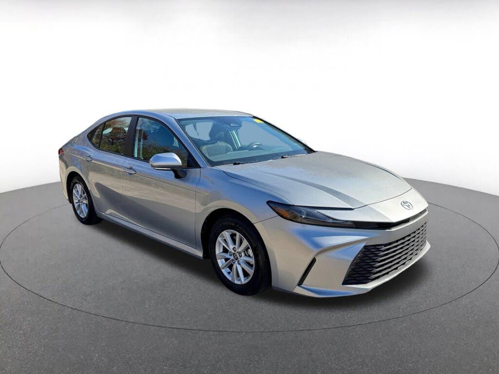 2025 Toyota Camry LE FWD