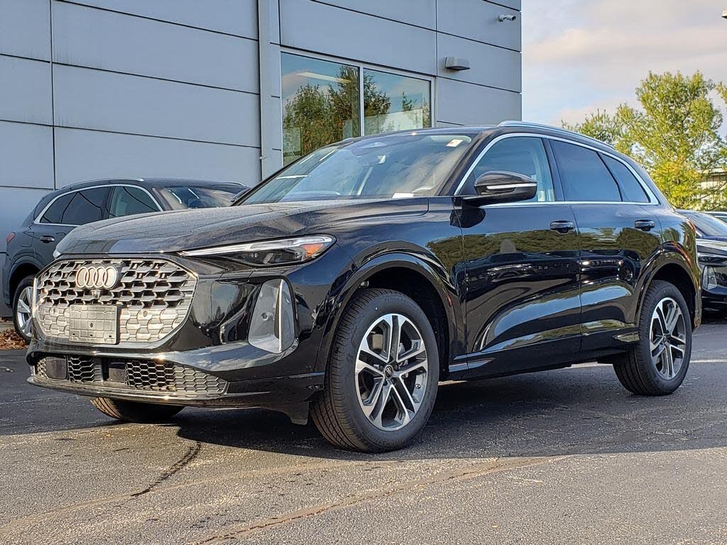 2025 Audi Q5 quattro Premium Plus 40 TFSI