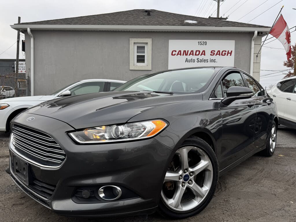 2016 Ford Fusion SE