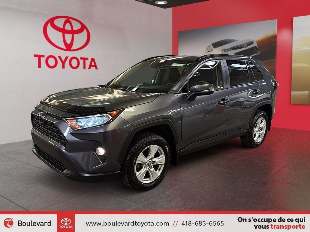 Toyota RAV4 XLE FWD 2021