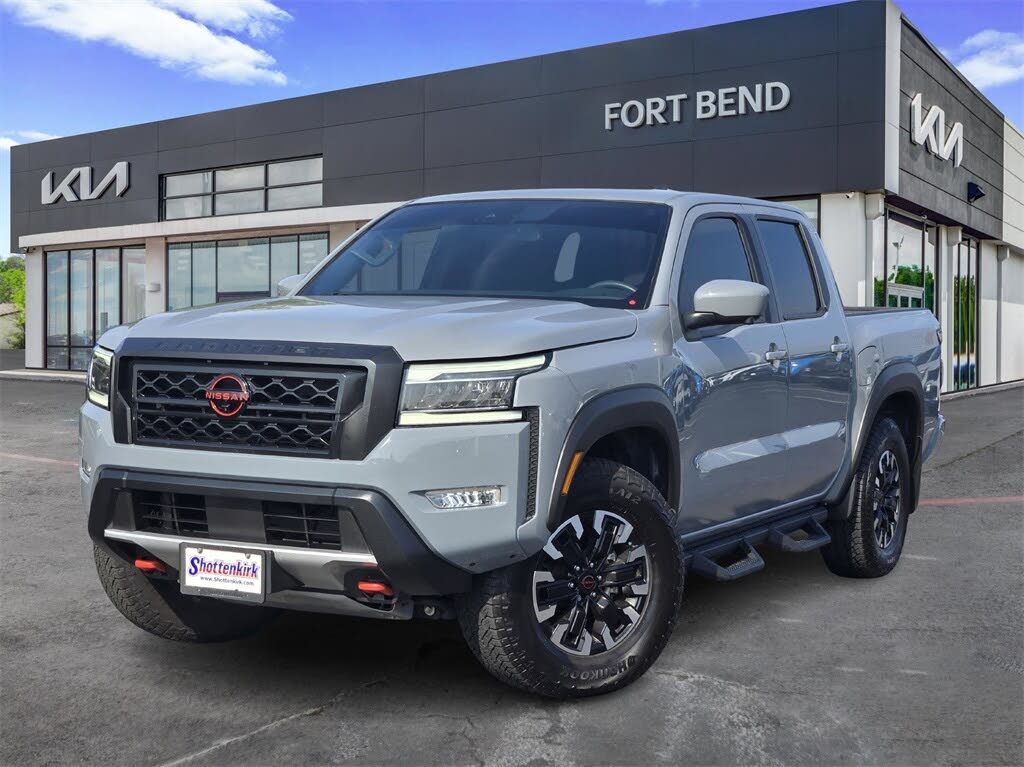 2023 Nissan Frontier PRO-4X Crew Cab 4WD