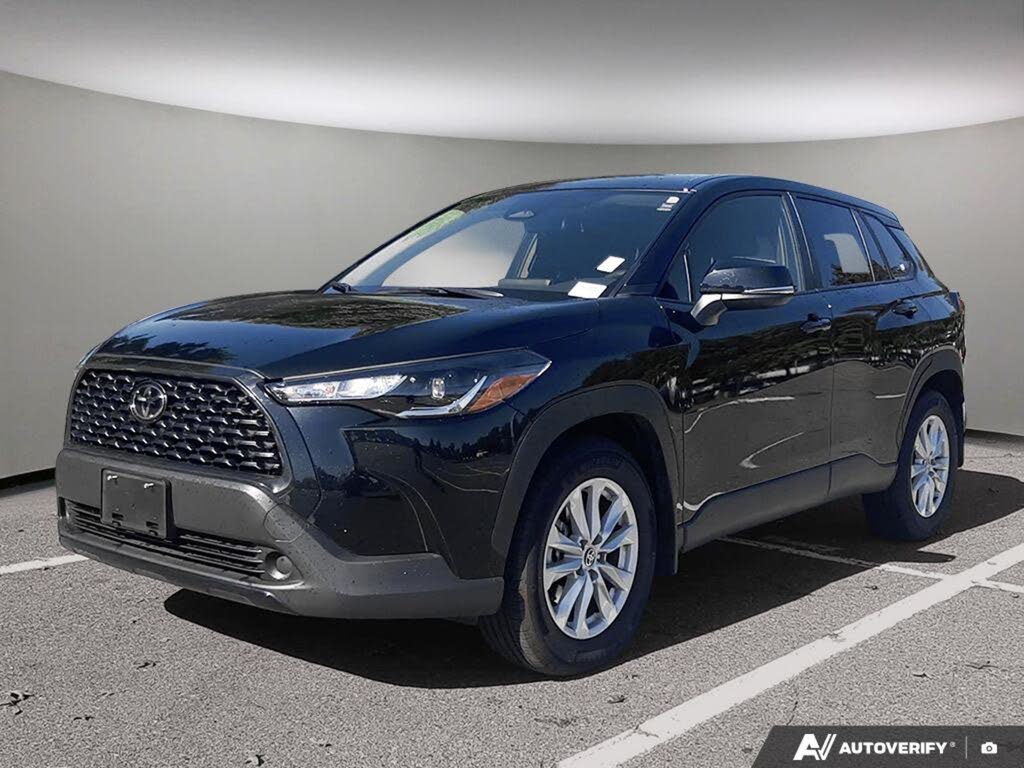 2024 Toyota Corolla Cross LE FWD