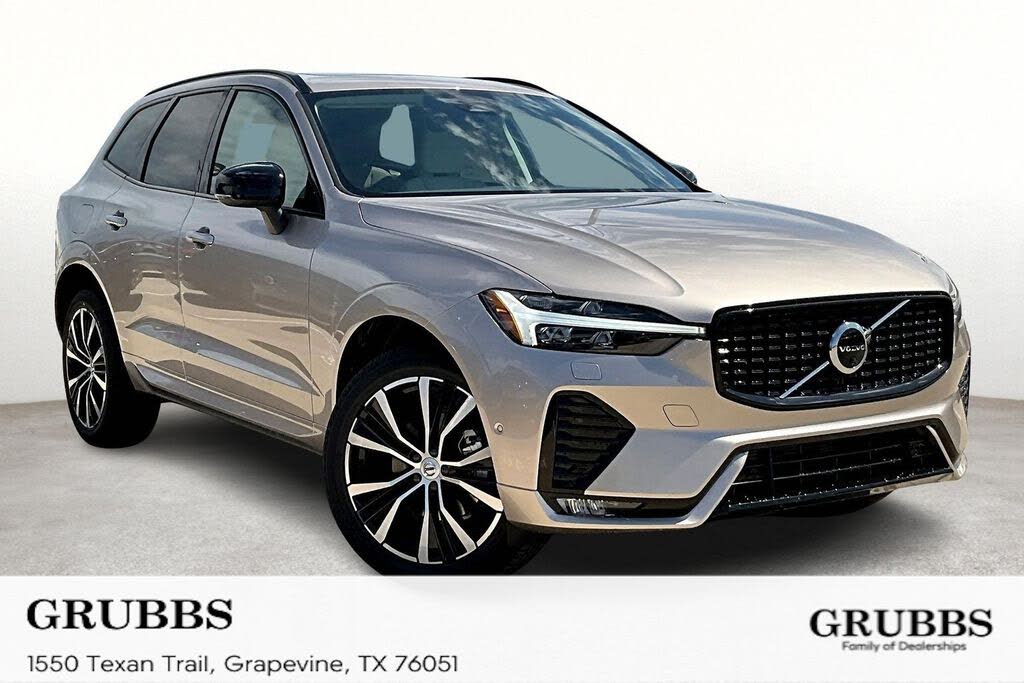 2025 Volvo XC60 B5 Plus Dark Theme AWD