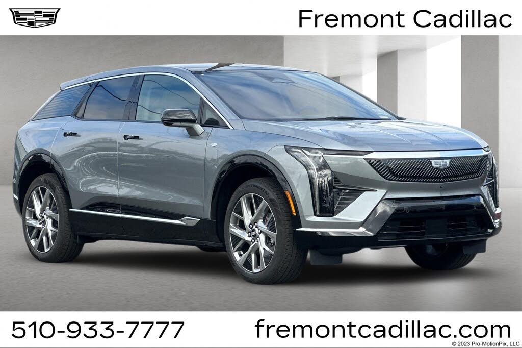 2026 Cadillac OPTIQ Luxury RWD