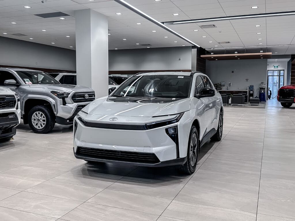 Toyota bZ XLE AWD 2026