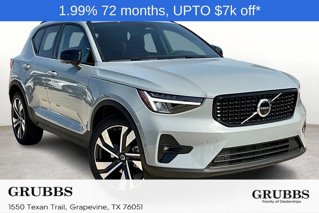 2026 Volvo XC40 B4 Plus FWD