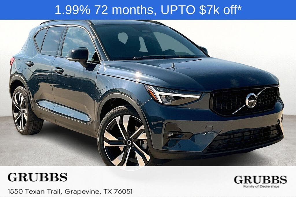 2026 Volvo XC40 B5 Plus AWD