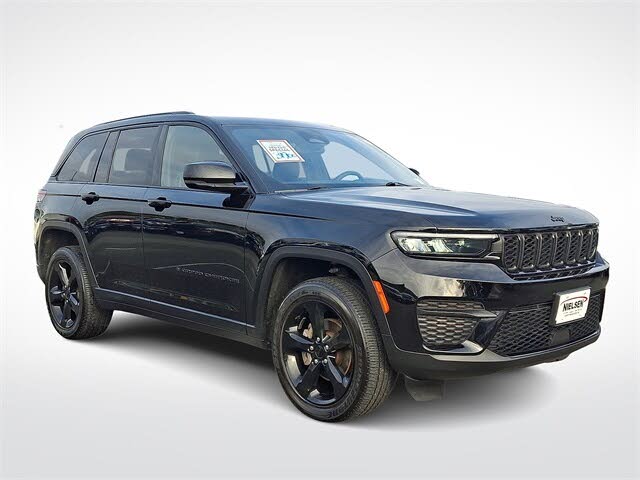 2023 Jeep Grand Cherokee Altitude 4WD