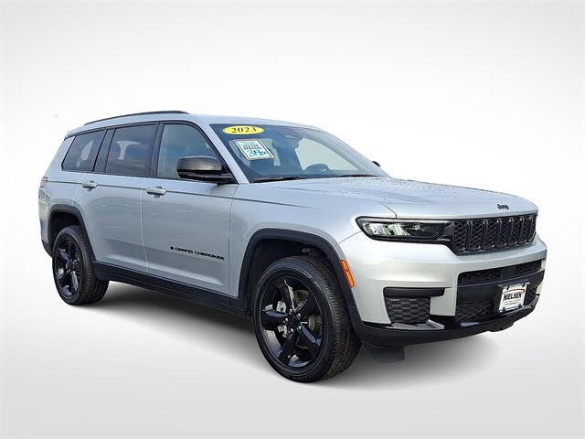 2023 Jeep Grand Cherokee L Altitude 4WD