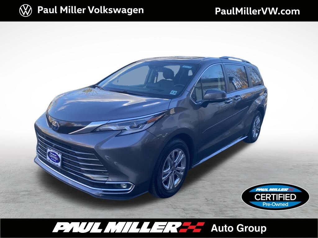 2023 Toyota Sienna Platinum 7-Passenger AWD