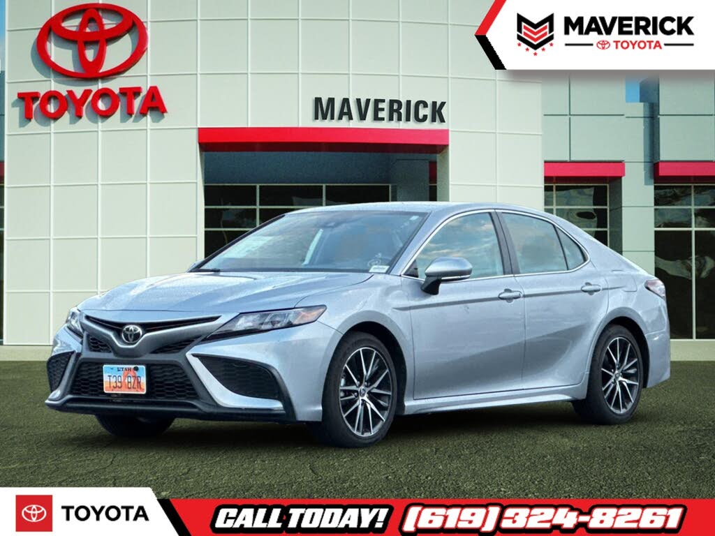 2024 Toyota Camry SE FWD