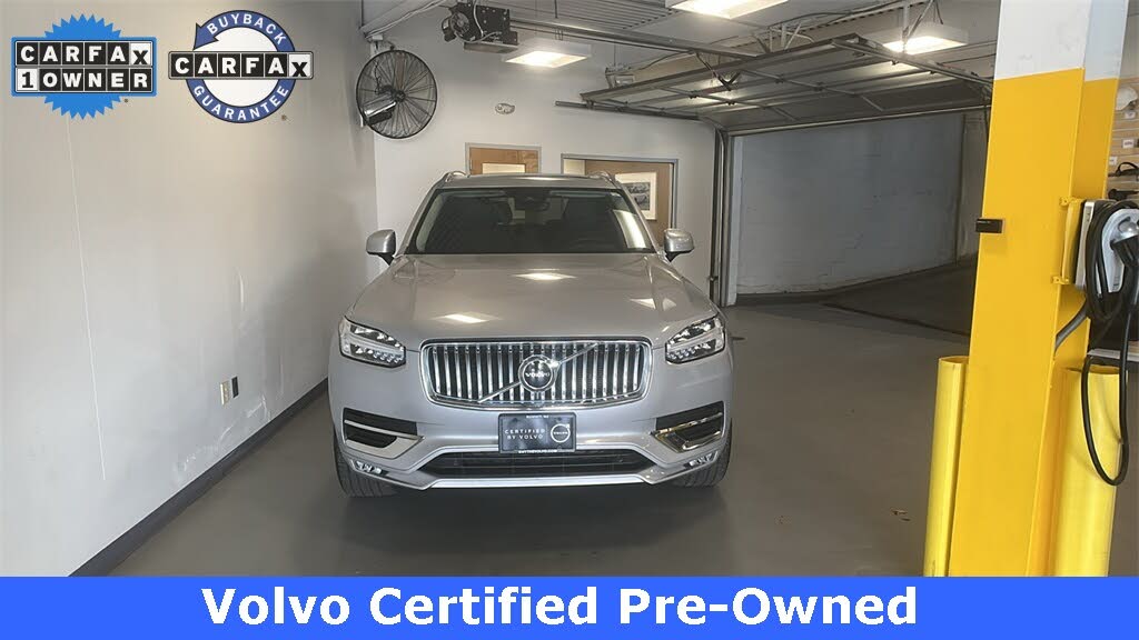 2025 Volvo XC90 B5 Core Bright Theme AWD