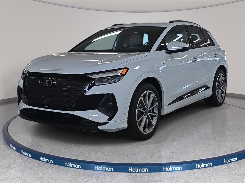 2026 Audi Q4 e-tron quattro Premium Plus 55