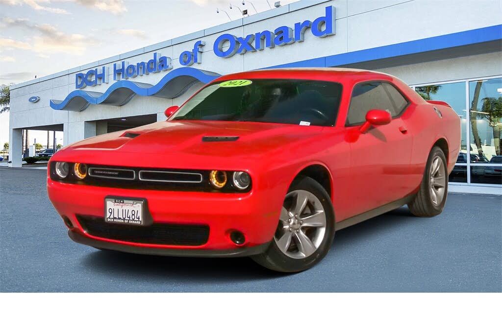 2021 Dodge Challenger SXT RWD