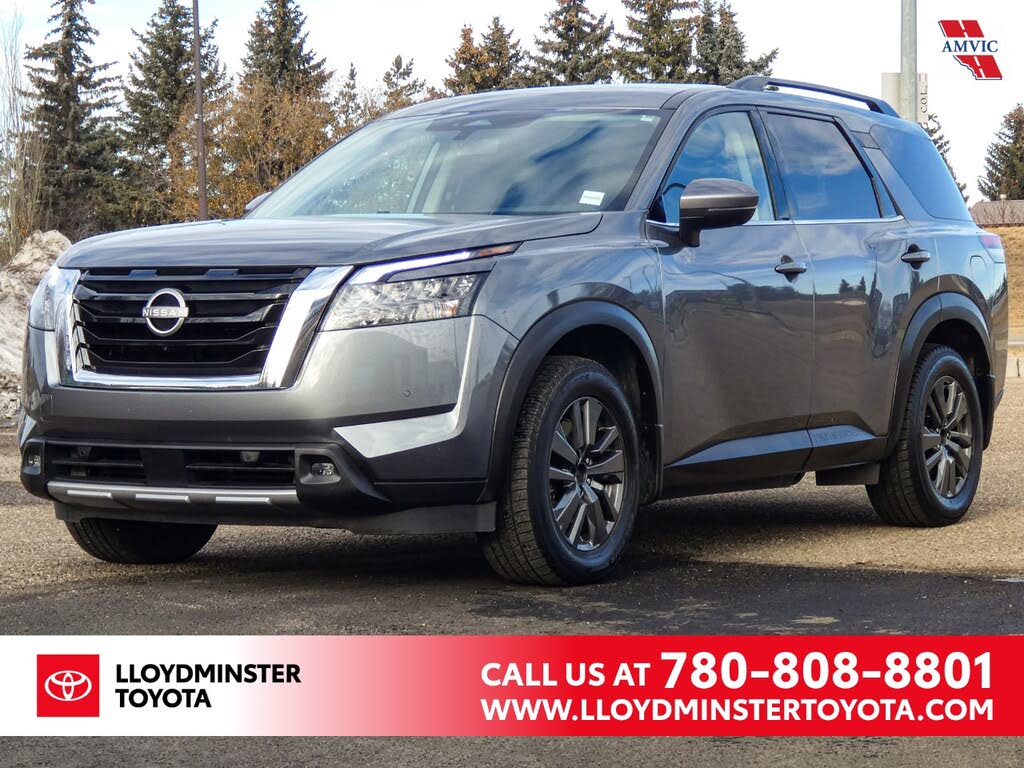 Nissan Pathfinder SV 4WD 2024