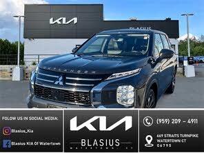 Mitsubishi Outlander SE FWD